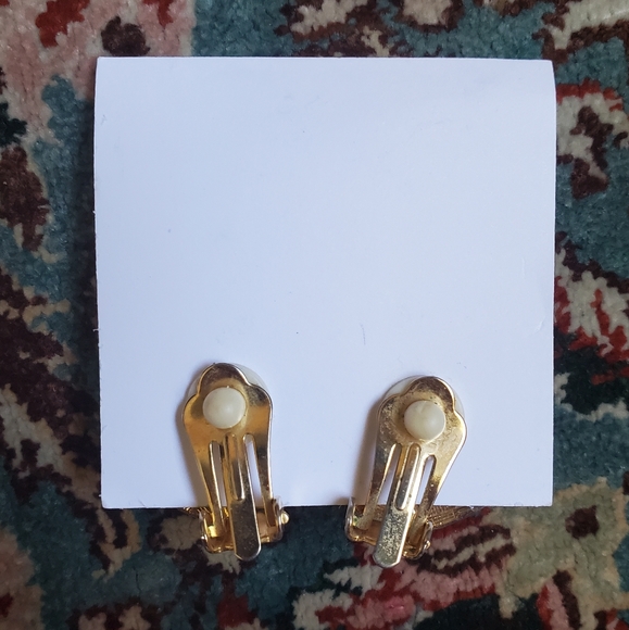 Vintage Mickey Mouse earrings - Picture 3 of 3